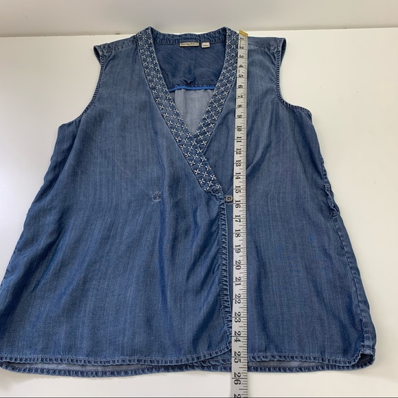 Anthropologie Holding Horses Stitched Chambray Top - Picture 10 of 12